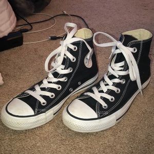 Black high-top converse